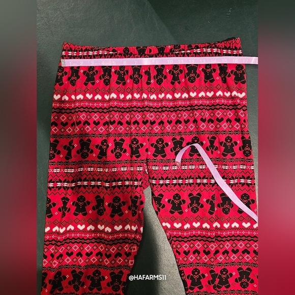 3/15$ Bundle Deal Christmas Pants - Picture 5 of 6